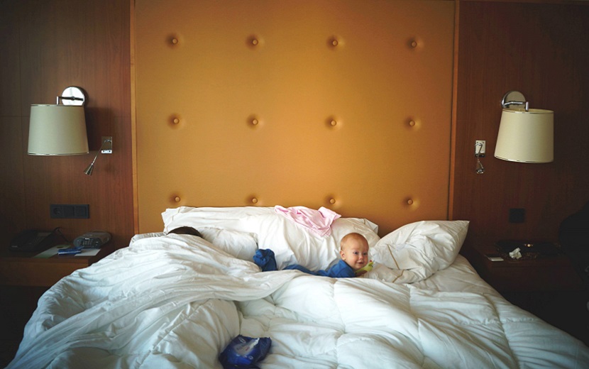 spanie z dzieckiem w jednym łóżku